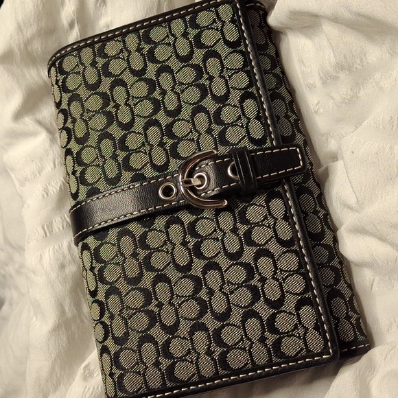 Coach Handbags - COACH VINTAGE BIFOLD CANVAS WALLET